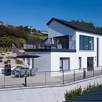 Bayview 4-bedroom Апартаменты