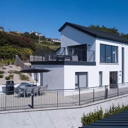 Bayview 4-bedroom בית נופש