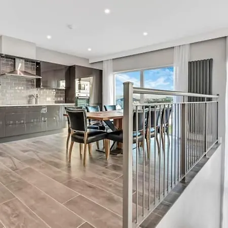 Bayview 4-bedroom *