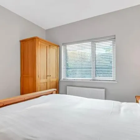 Bayview 4-bedroom * Downings